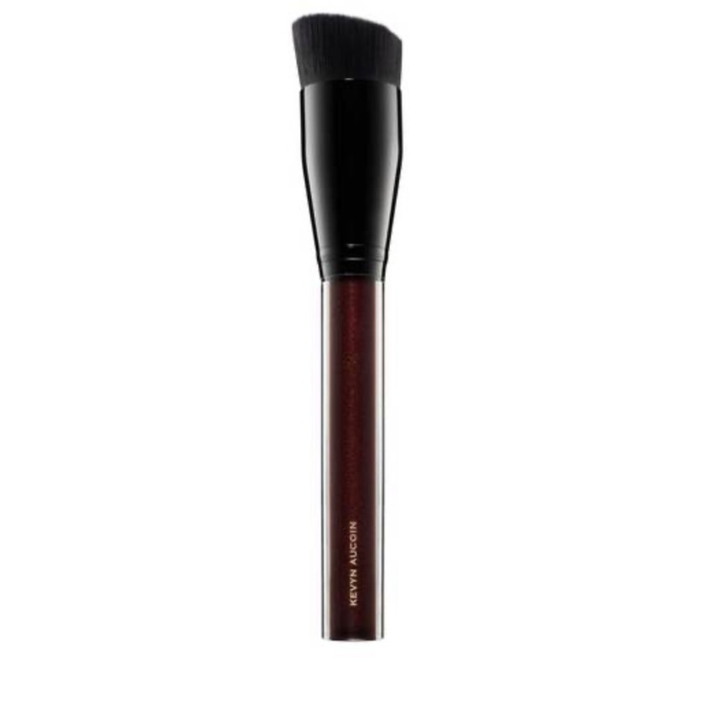 ✨NEW IN BOX KEVYN AUCOIN ANGLED FOUNDATION BRUSH✨